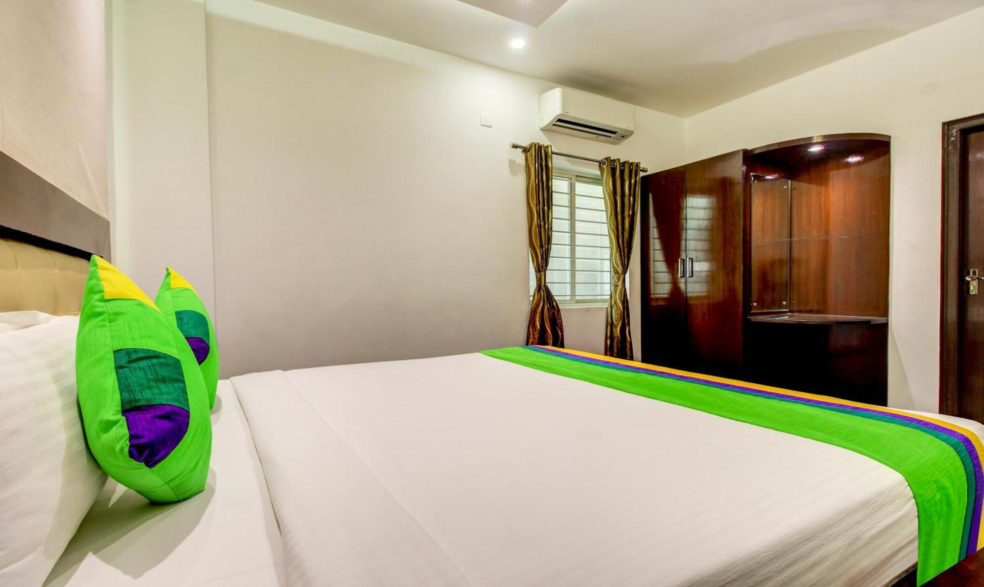 Treebo The Sai Leela Suites R T Nagar Bangalore Exterior photo